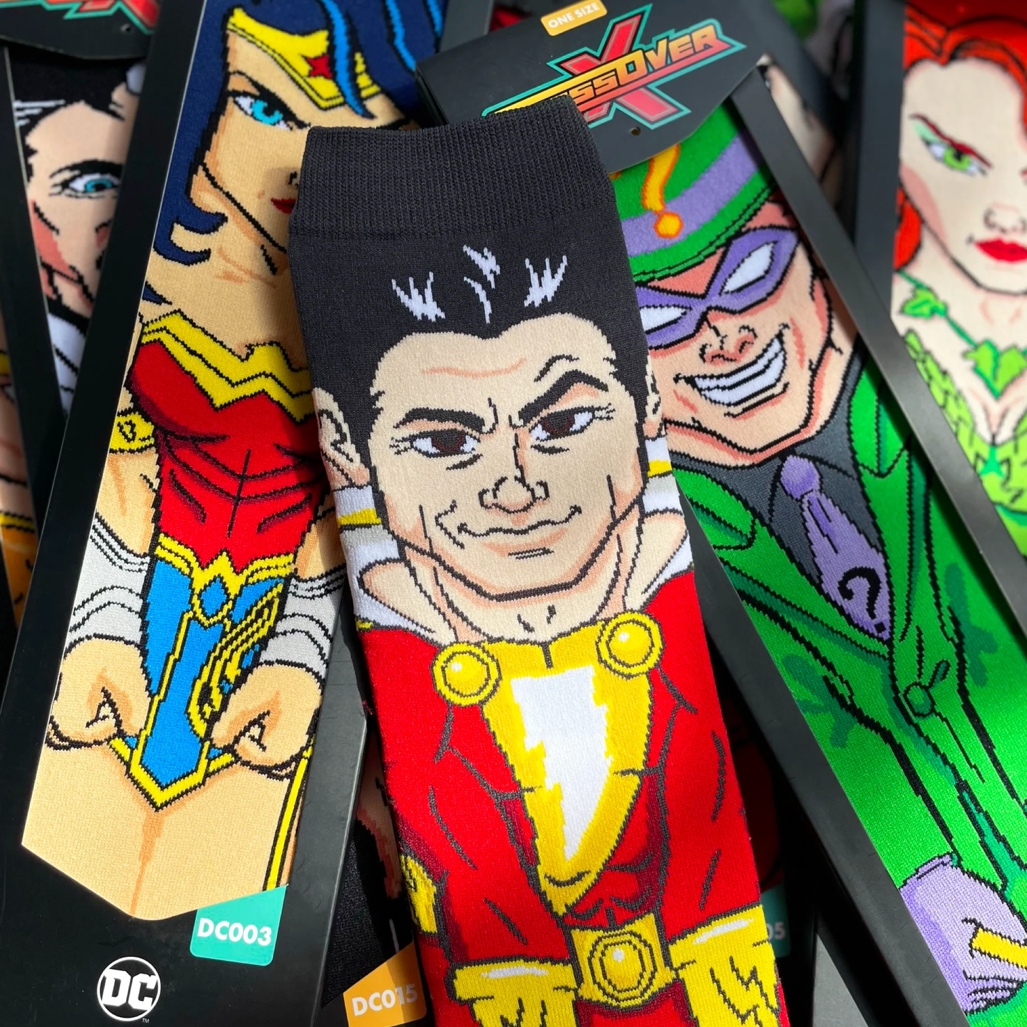 SWAG x CROSSOVER - SHAZAM! (DC011) - PAIR - Image 3